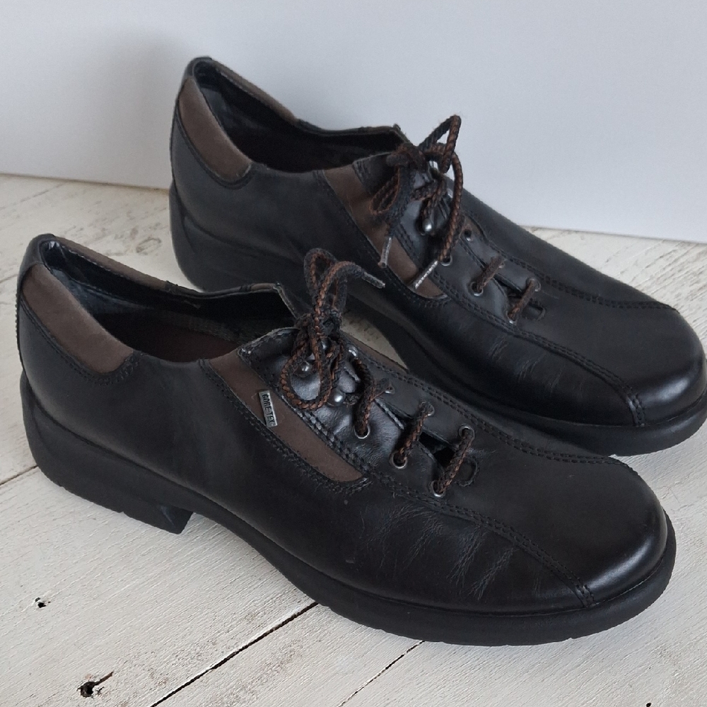 Elegant Black Leather Women's Loafers